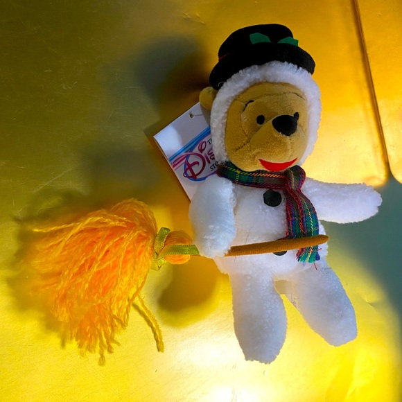 DISNEY STORE EXCLUSIVE VTG 90’s NWT WINNIE THE POOH SNOWMAN BEAN BAG PLUSH - Picture 10 of 10